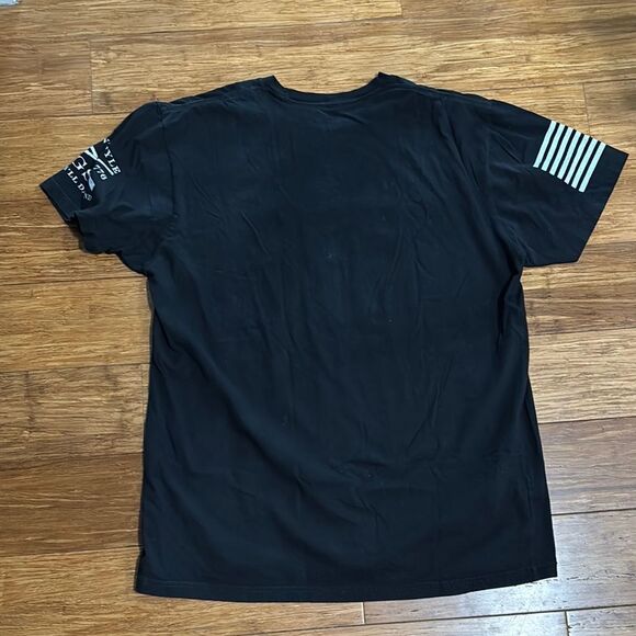 Grunt Style Black & White Patriotic Bullet Flag Tee — Size XL - Picture 7 of 7